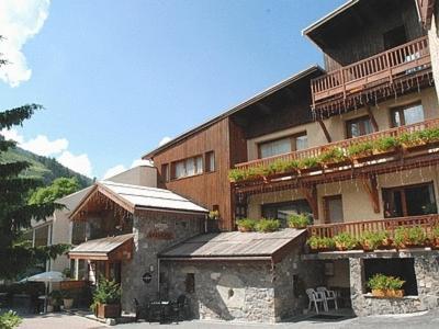 Chalet-Hotel Alpage & Spa Вар Екстериор снимка